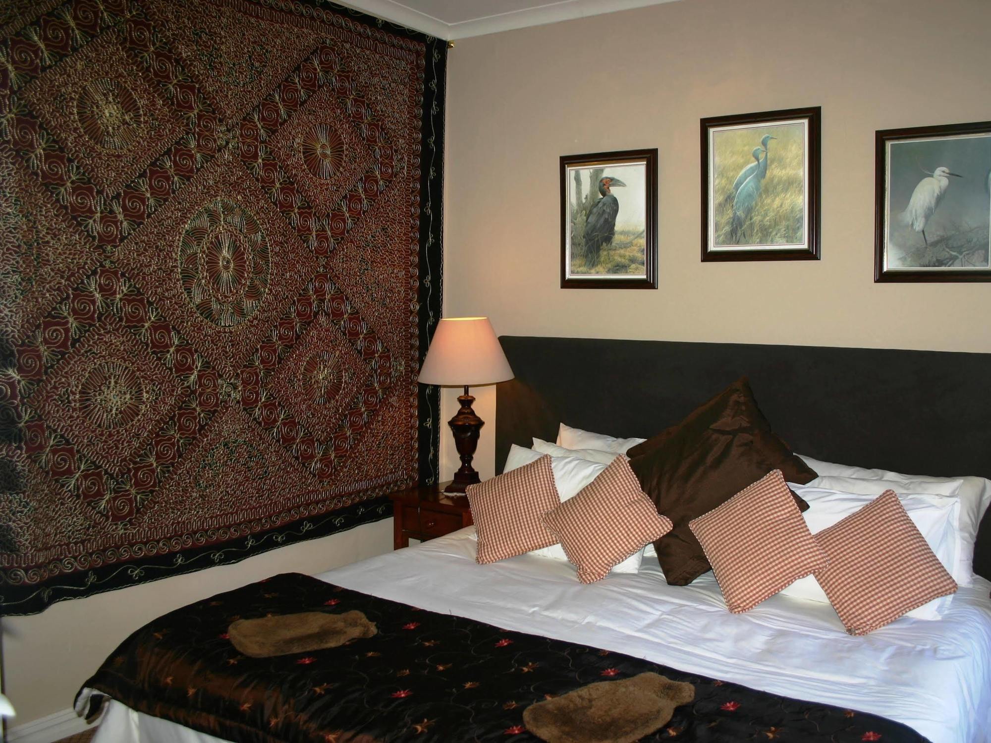 Brown Jug Guest House Херманус Экстерьер фото