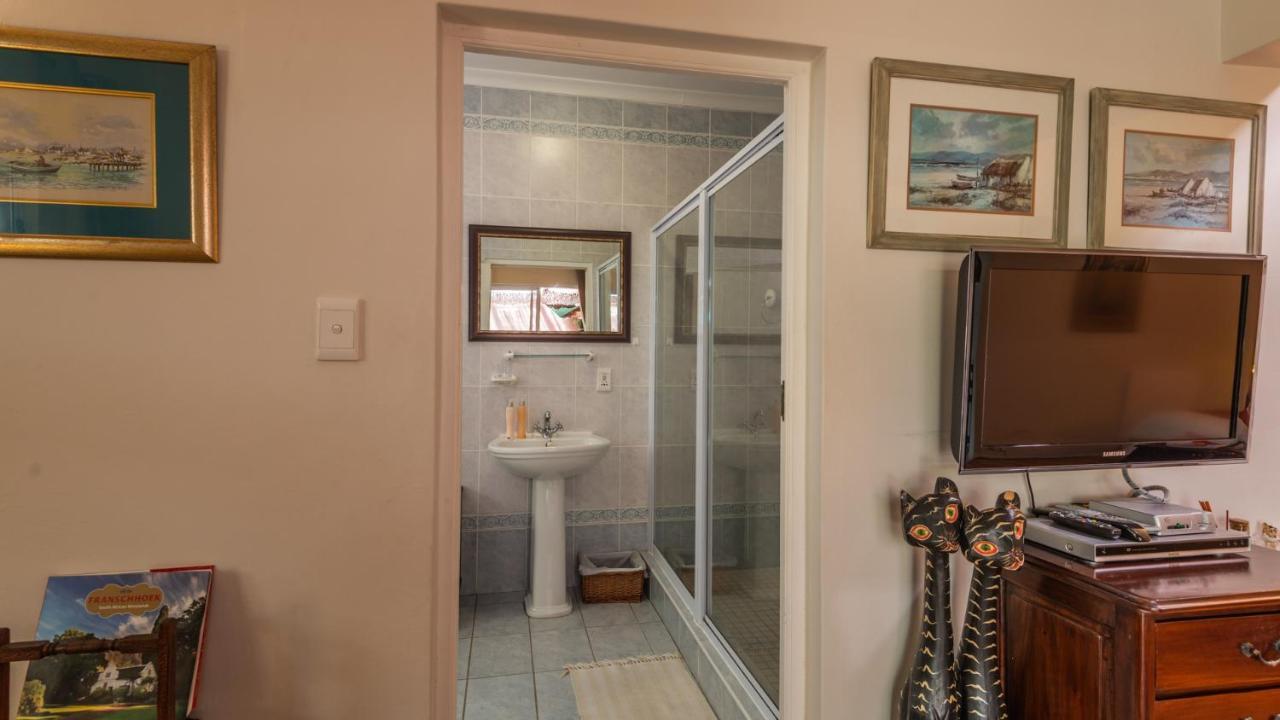 Brown Jug Guest House Херманус Экстерьер фото