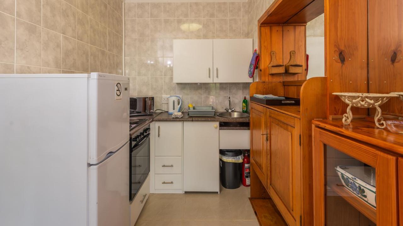 Brown Jug Guest House Херманус Экстерьер фото