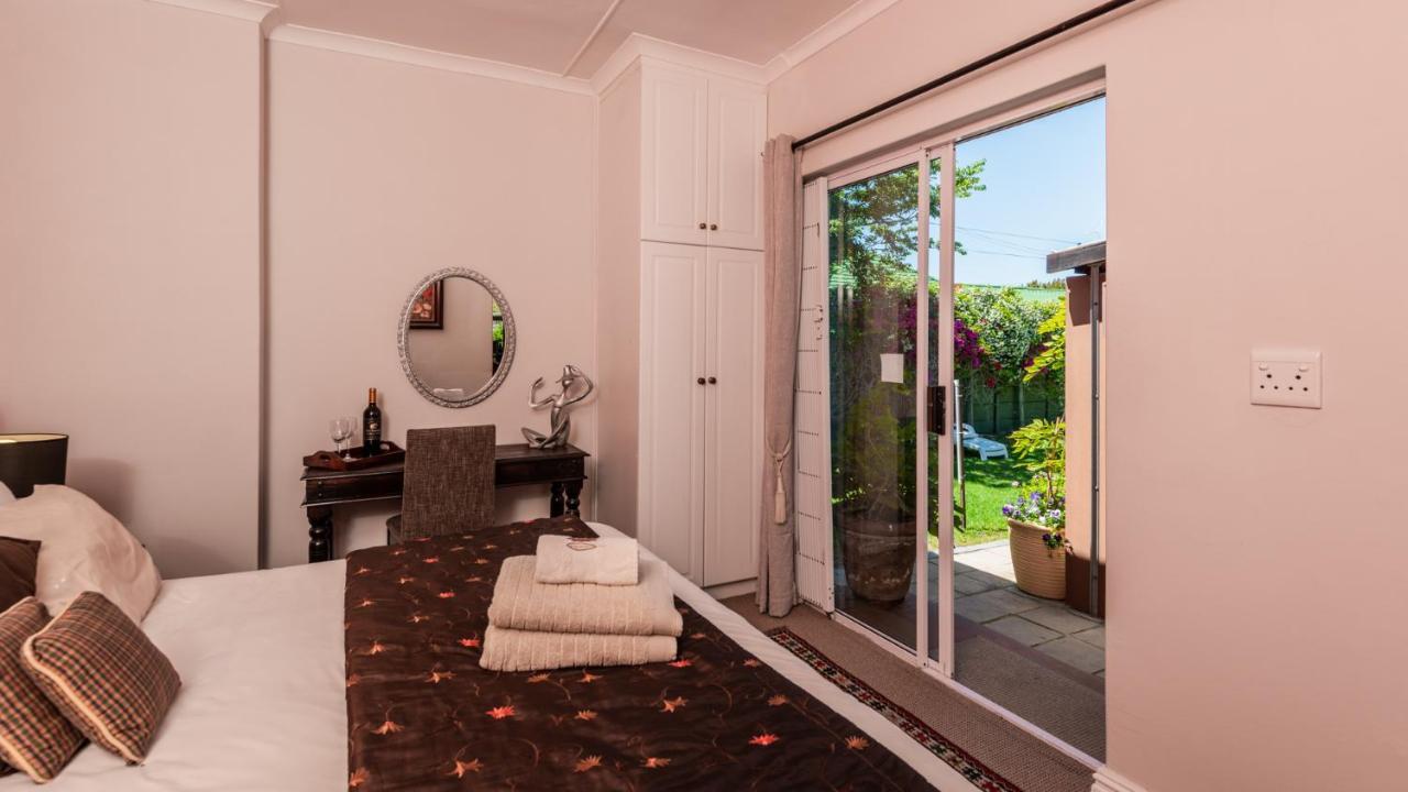 Brown Jug Guest House Херманус Экстерьер фото