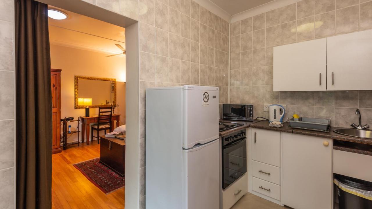 Brown Jug Guest House Херманус Экстерьер фото